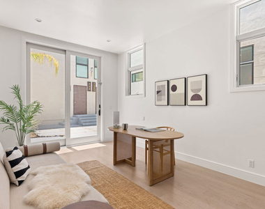 732 Indiana Avenue - Photo Thumbnail 16