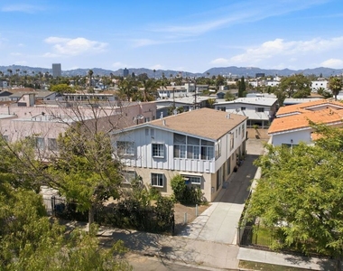 4841 W 18th Street - Photo Thumbnail 1