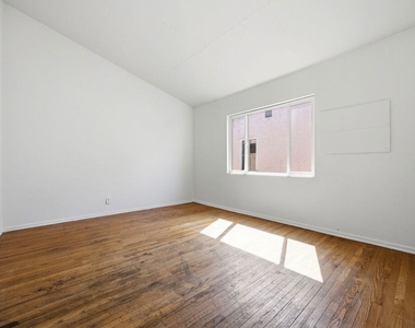 4841 W 18th Street - Photo Thumbnail 19