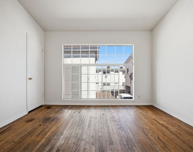 4841 W 18th Street - Photo Thumbnail 11