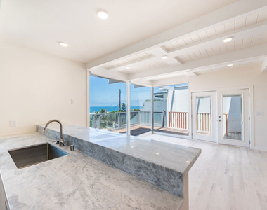 7275 Birdview Avenue - Photo Thumbnail 5