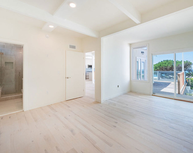 7275 Birdview Avenue - Photo Thumbnail 6