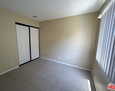 21820 Marylee Street - Photo Thumbnail 38