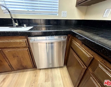 21820 Marylee Street - Photo Thumbnail 11