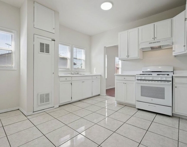 1464 3/4 W 35th Place - Photo Thumbnail 1
