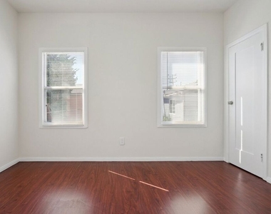1464 3/4 W 35th Place - Photo Thumbnail 19