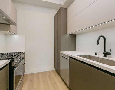3833 Dunn - Photo Thumbnail 6