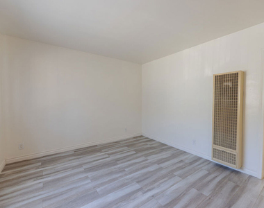 1828 16th Street - Photo Thumbnail 1