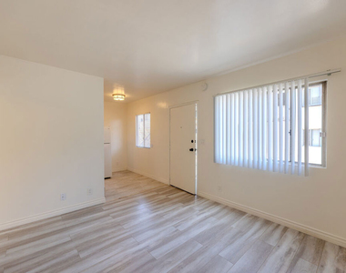1828 16th Street - Photo Thumbnail 2