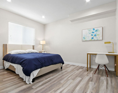 1805 S New England Street - Photo Thumbnail 9