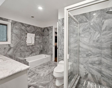 105 N Glenroy Avenue - Photo Thumbnail 20