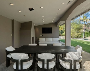 105 N Glenroy Avenue - Photo Thumbnail 31