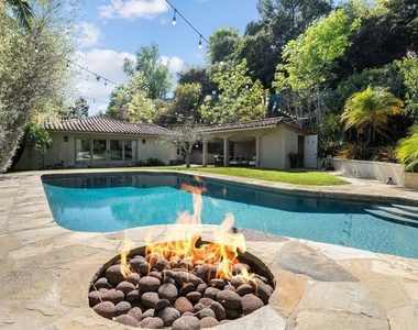 105 N Glenroy Avenue - Photo Thumbnail 25