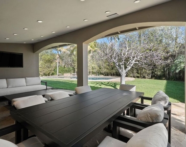 105 N Glenroy Avenue - Photo Thumbnail 32