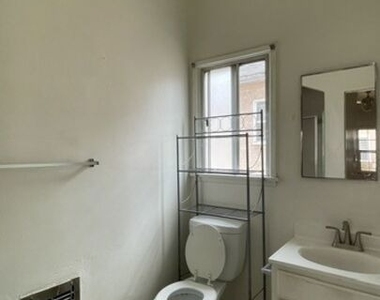 1159 S Westmoreland Avenue - Photo Thumbnail 7