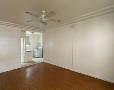 1159 S Westmoreland Avenue - Photo Thumbnail 2