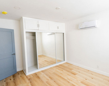 835 S Sherbourne Drive - Photo Thumbnail 5