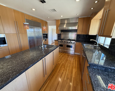 4613 Reforma Road - Photo Thumbnail 4