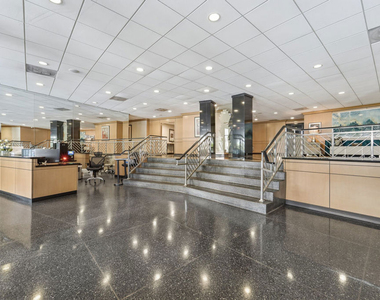 100 S Doheny Drive - Photo Thumbnail 2