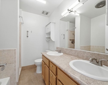 100 S Doheny Drive - Photo Thumbnail 33