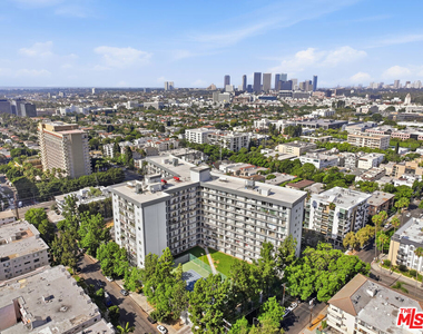 100 S Doheny Drive - Photo Thumbnail 6