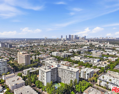100 S Doheny Drive - Photo Thumbnail 5