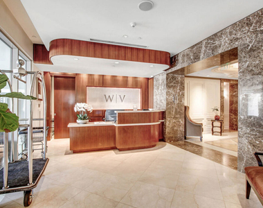 10700 Wilshire Boulevard - Photo Thumbnail 18