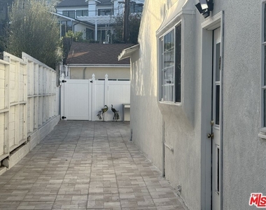 1913 Hillsboro Avenue - Photo Thumbnail 12