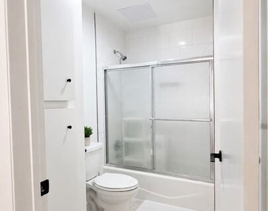 1401 Valley View Road - Photo Thumbnail 6