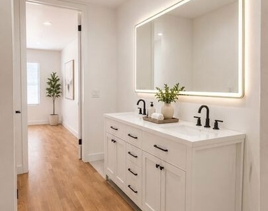 1401 Valley View Road - Photo Thumbnail 4