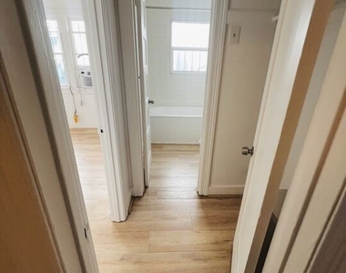 936 S Berendo Street - Photo Thumbnail 7