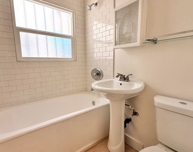 936 S Berendo Street - Photo Thumbnail 8