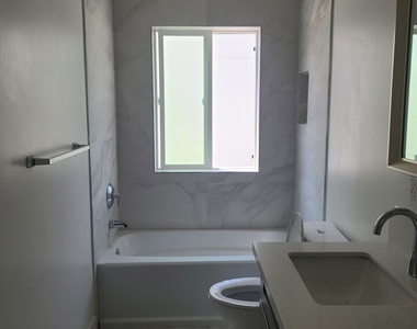 13824 Bessemer Street - Photo Thumbnail 24