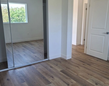 13824 Bessemer Street - Photo Thumbnail 13