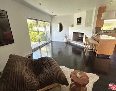 12913 Gilmore Avenue - Photo Thumbnail 5