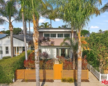 12913 Gilmore Avenue - Photo Thumbnail 35
