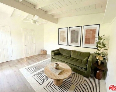 12913 Gilmore Avenue - Photo Thumbnail 29