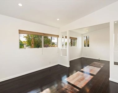12913 Gilmore Avenue - Photo Thumbnail 18