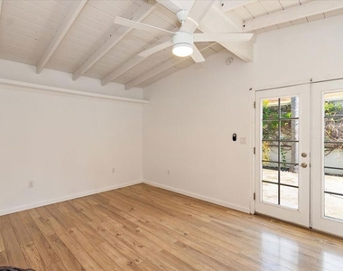12913 Gilmore Avenue - Photo Thumbnail 27