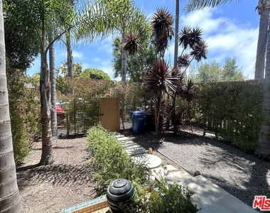 12913 Gilmore Avenue - Photo Thumbnail 1