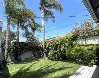 12913 Gilmore Avenue - Photo Thumbnail 6