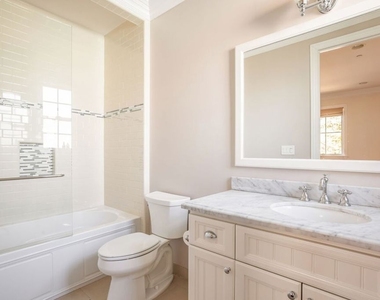 4505 Morella Avenue - Photo Thumbnail 18