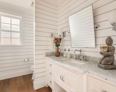 4505 Morella Avenue - Photo Thumbnail 12