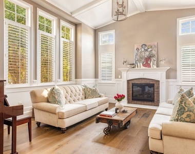4505 Morella Avenue - Photo Thumbnail 1