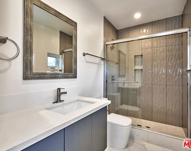 4507 Lomita Street - Photo Thumbnail 14