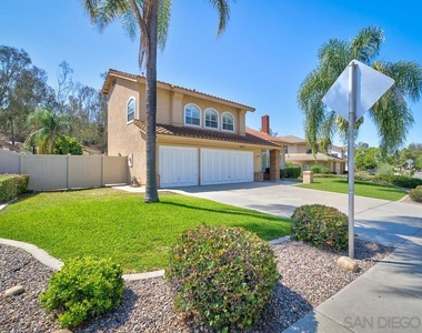 13887 Carriage Rd - Photo Thumbnail 3