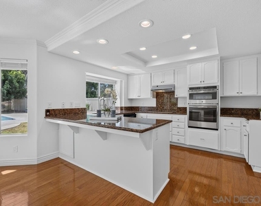 13887 Carriage Rd - Photo Thumbnail 17