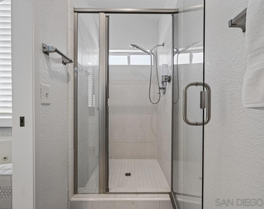 13887 Carriage Rd - Photo Thumbnail 31