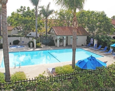 7628 Palmilla Dr - Photo Thumbnail 4