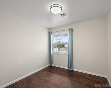 4148 Cole Way - Photo Thumbnail 24